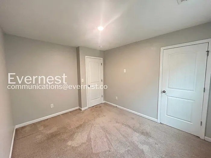 5298 Hanover St — Photo 10