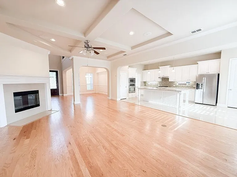 7048 Fullerton Cir — Photo 6