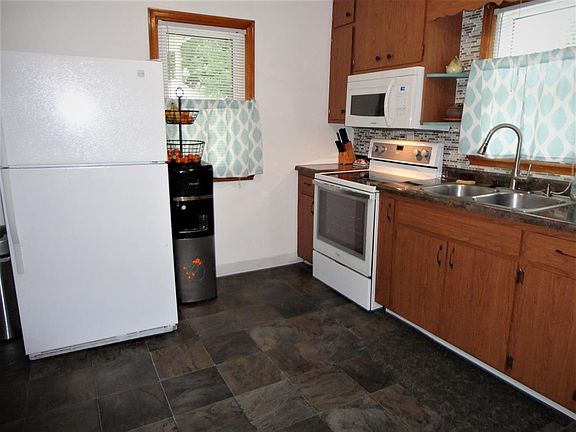 4th image of 1516 Mulberry St