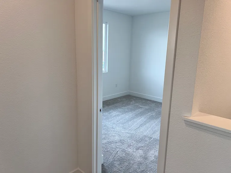 2869 Wrangell St — Photo 37