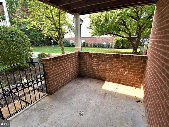 2nd image of 607 Admiral Dr Unit 104