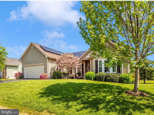 282 Hook Dr, Martinsburg, WV 25405