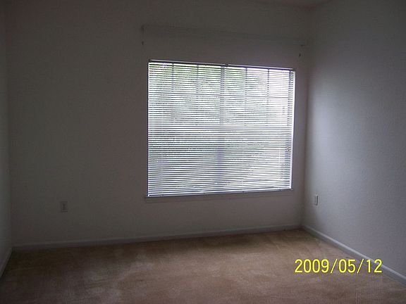 3rd image of 826 Arbor Lakes Cir