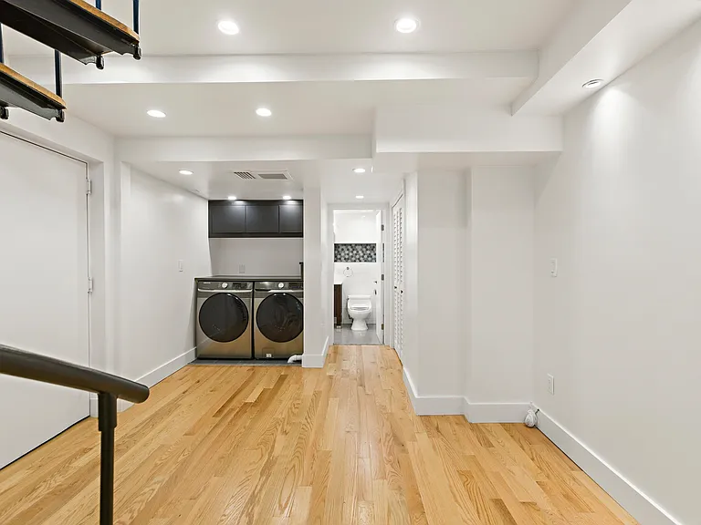 102 Ogden Ave #103R — Photo 17