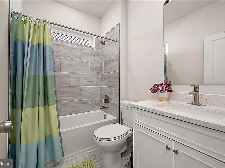 34207 Graham Cir — Photo 5