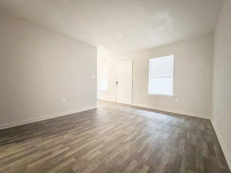5555 Mole Ln — Photo 8