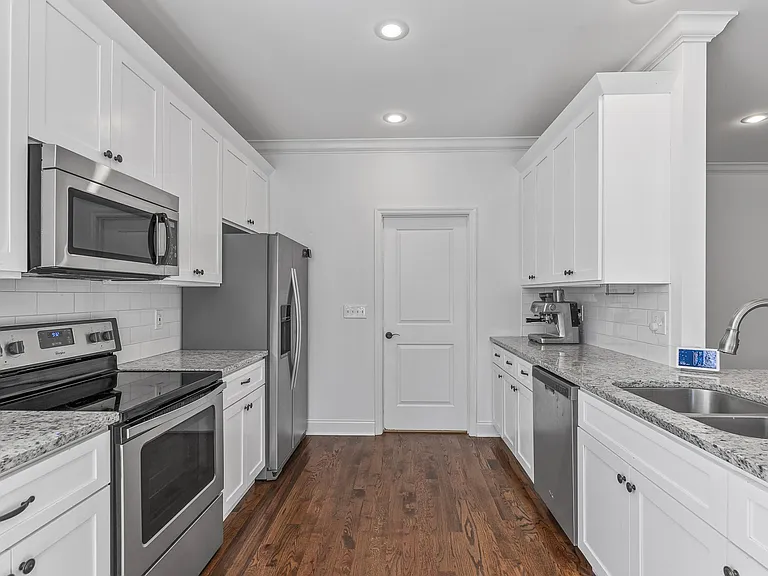 105 Santeelah St — Photo 27