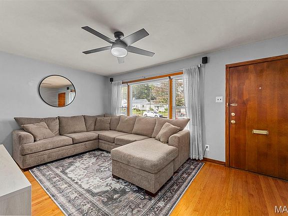 5th image of 5210 Parker Ave