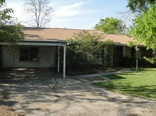 121 Timber Ln, Baytown, TX 77520