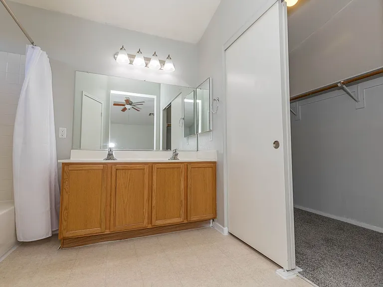 4515 Grotto Ct — Photo 17