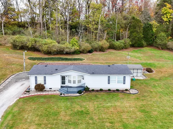 765 Stanford St, Crab Orchard, KY 40419
