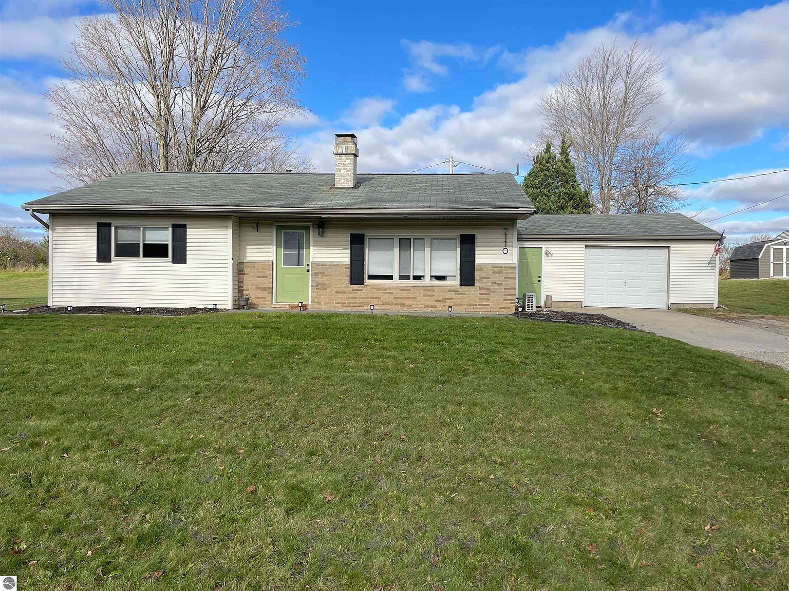 2110 W Deerfield Rd, Mount Pleasant, MI 48858 Zillow