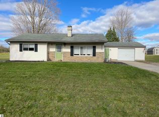 2110 W Deerfield Rd, Mount Pleasant, MI 48858