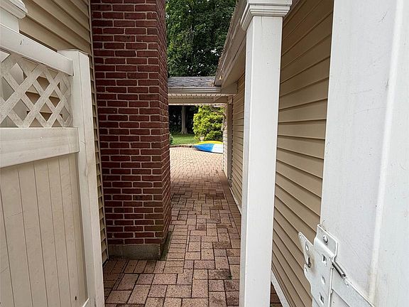 3rd image of 81 Union Avenue