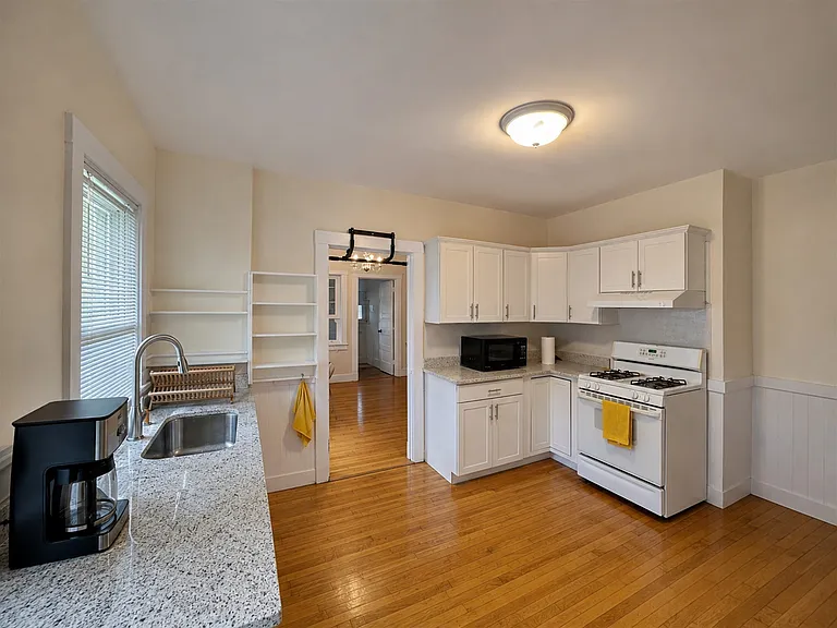 93 Lexington Ave #3B — Photo 5