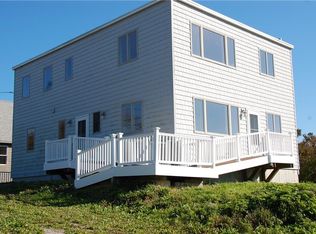 154 Sakonnet Point Rd, Little Compton, RI 02837
