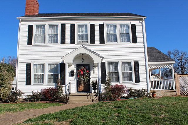 1st image of 1923 Freeman Ave