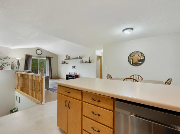1414 3rd St S, Princeton, MN 55371