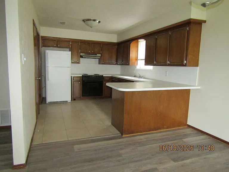 7505 NW Welco Ave — Photo 40