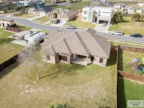 2nd image of 4121 Lake View Dr