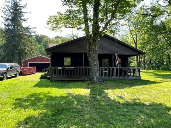 8353 Dougan Rd, North East, PA 16428