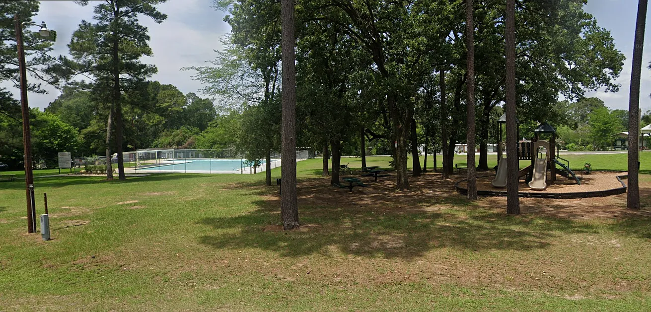 2 bed, 1000 sqft, $900 — Photo 2