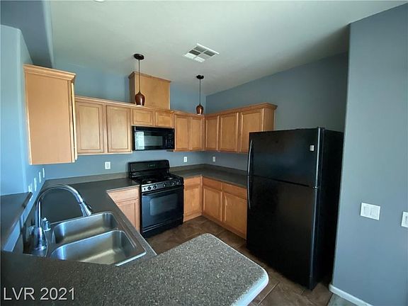 3rd image of 4625 Centisimo Dr Unit 203
