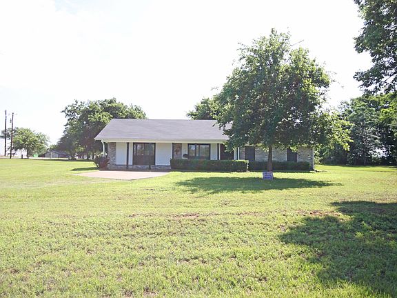 4th image of 1049 Fm 2493 W