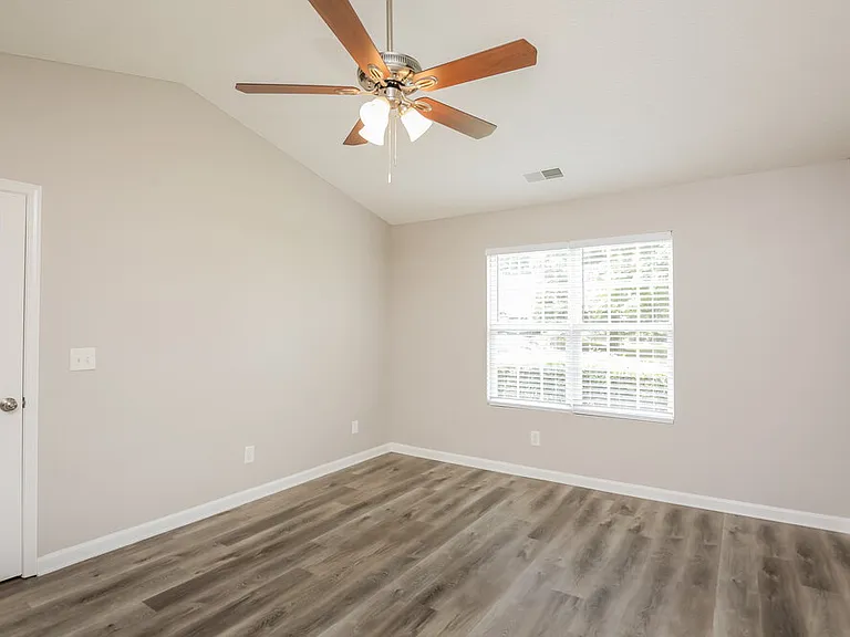 785 Ashland Park Way SE — Photo 8