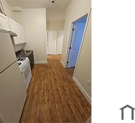585 Bristol St — Photo 12