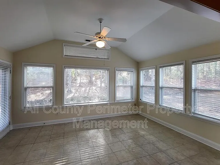 117 Cottage Club Dr — Photo 6