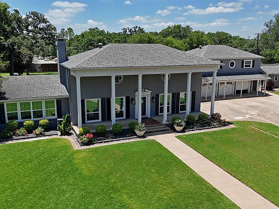 3rd image of 315 Mimosa Dr