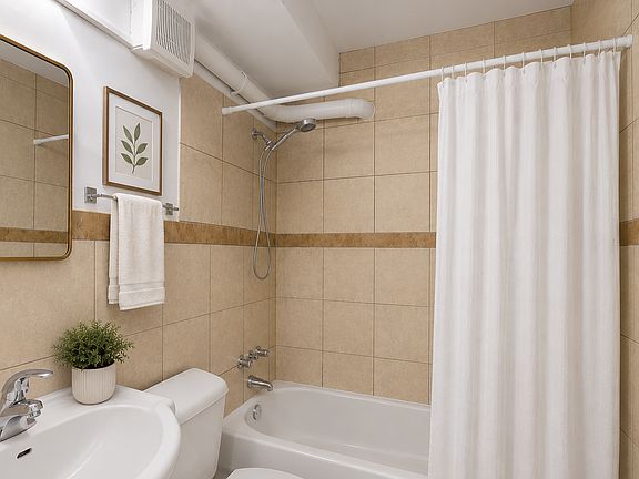 5th image of 852 Trafalgar St #1454875