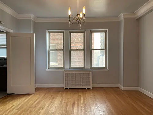 5000 S Cornell Ave #15D Photo 1