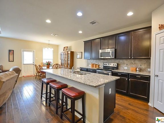5th image of 1207 Cozy Creek Dr