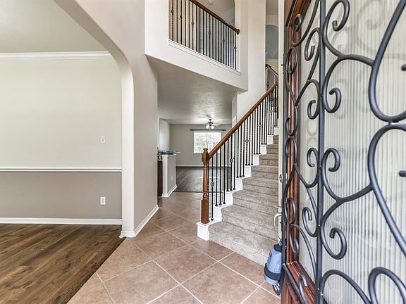 3rd image of 3305 Claymill Ln