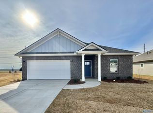 14950 Greenleaf Dr, Athens, AL 35613