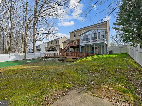 2nd image of 25 Gloucester Ct