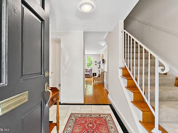 3rd image of 6323 Barrister Pl