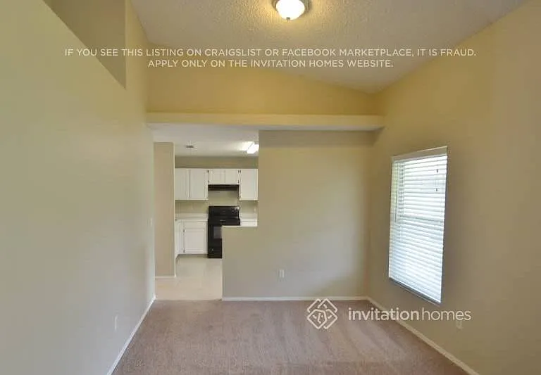 435 Country Wood Cir — Photo 4