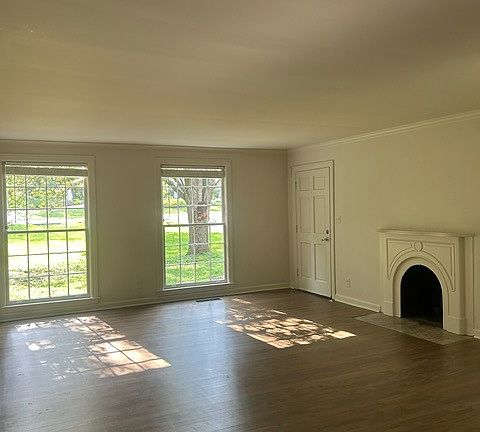 5th image of 632 Royal Oaks Pl