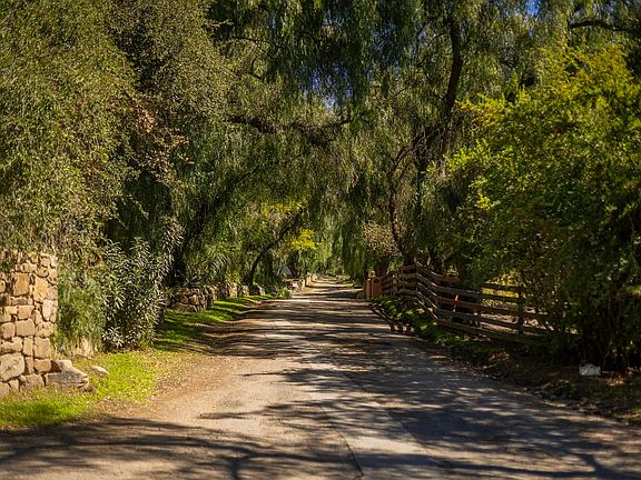 2nd image of 1320 McAndrew Rd