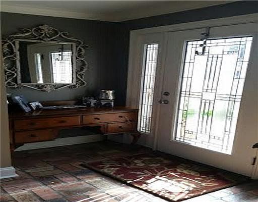 4th image of 125 W Azalea Dr