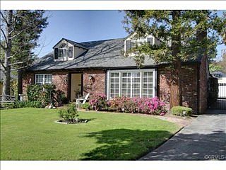 1st image of 2051 N Altadena Dr