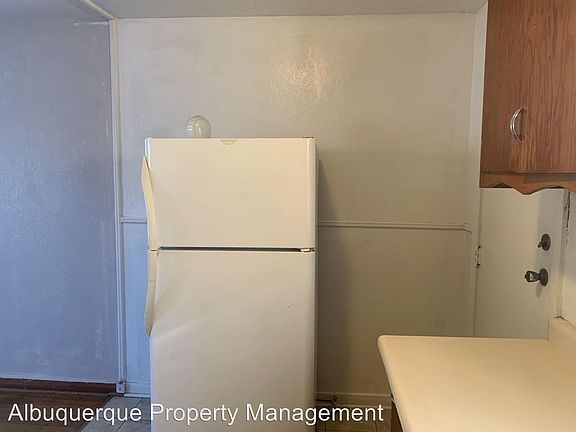 4th image of 1217 San Mateo Blvd SE APT A
