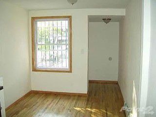 5th image of 10108 Avenue K