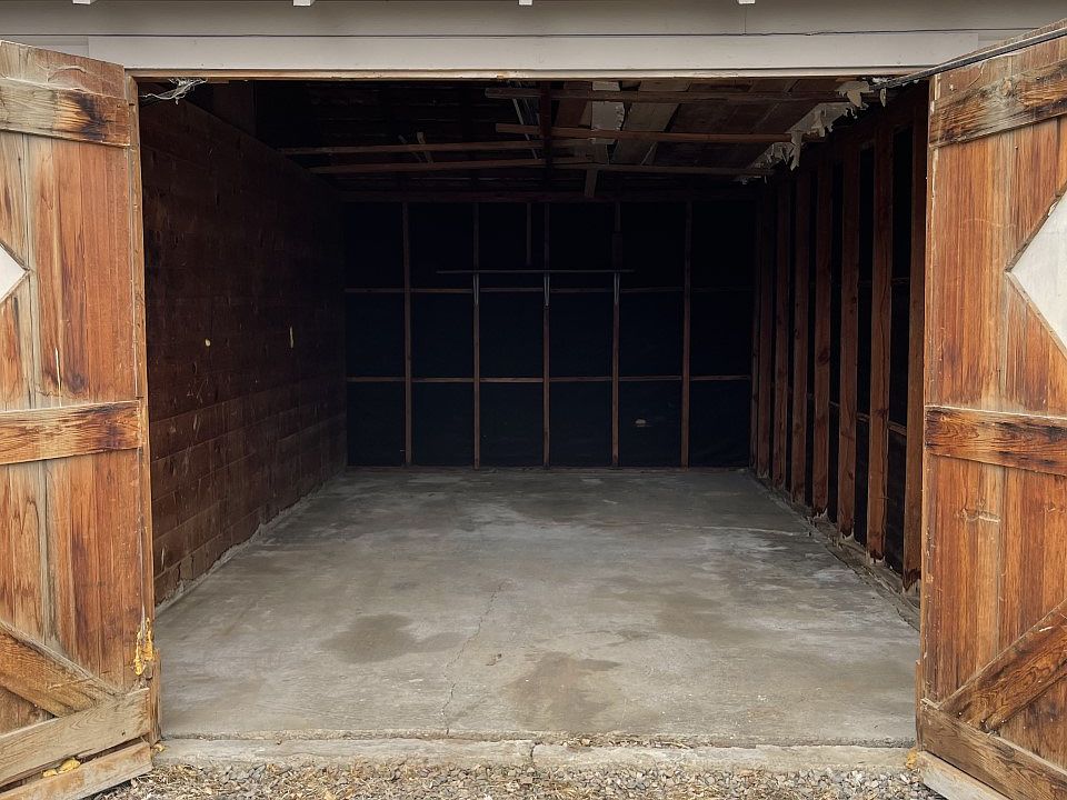 2nd image of 709 Grace Avenue Storage #4