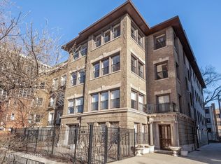 706 W Junior Ter APT 2, Chicago, IL 60613