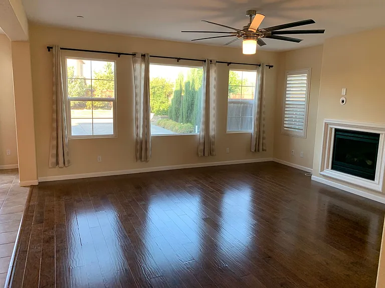 819 N Museo Dr — Photo 8