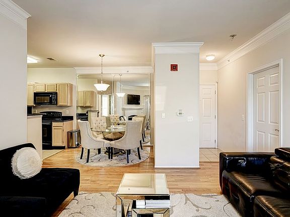 Living / Dining Rooms